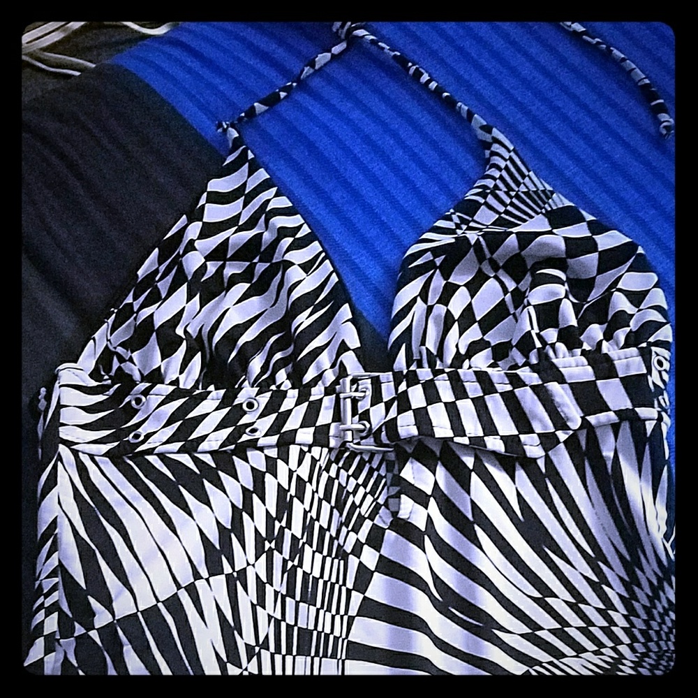 halter top